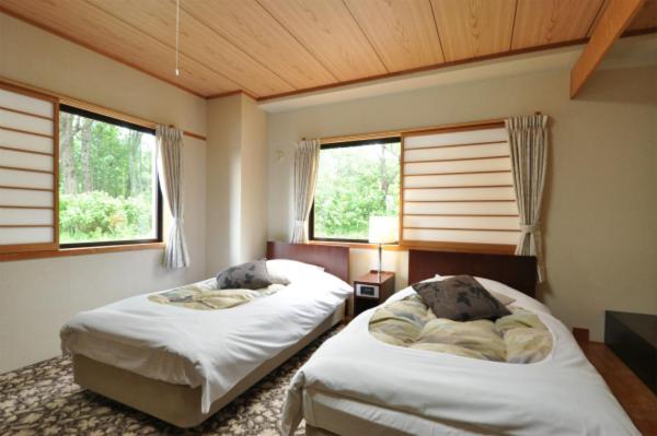 Camera Standard, Hakuba Yamano