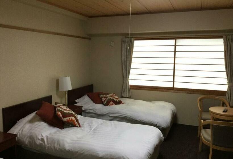 Camera Standard, Hakuba Yamano