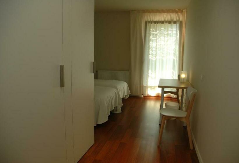 스탠다드 룸, La Fustana