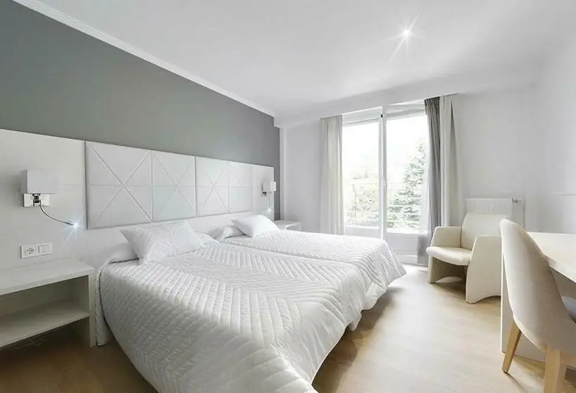 Standard-huone, Loiola