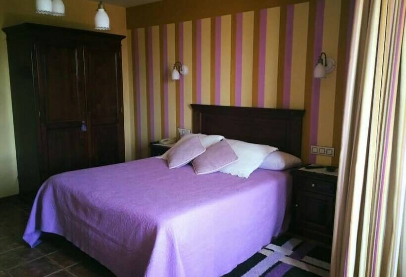 غرفة قياسية, Rural La Figar