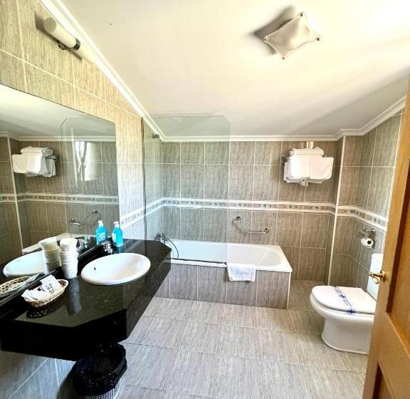 Classic room with balcony, Villa Maria