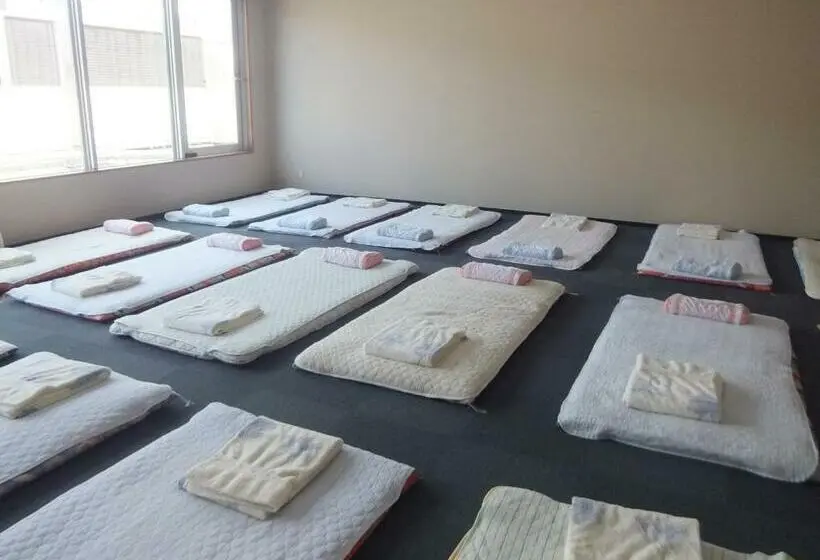 ルームシェアのワンベッド, Natural Onsen Hostel Hidamari No Yu