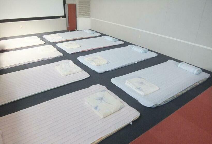 سرير فى غرفة مشتركه, Natural Onsen Hostel Hidamari No Yu