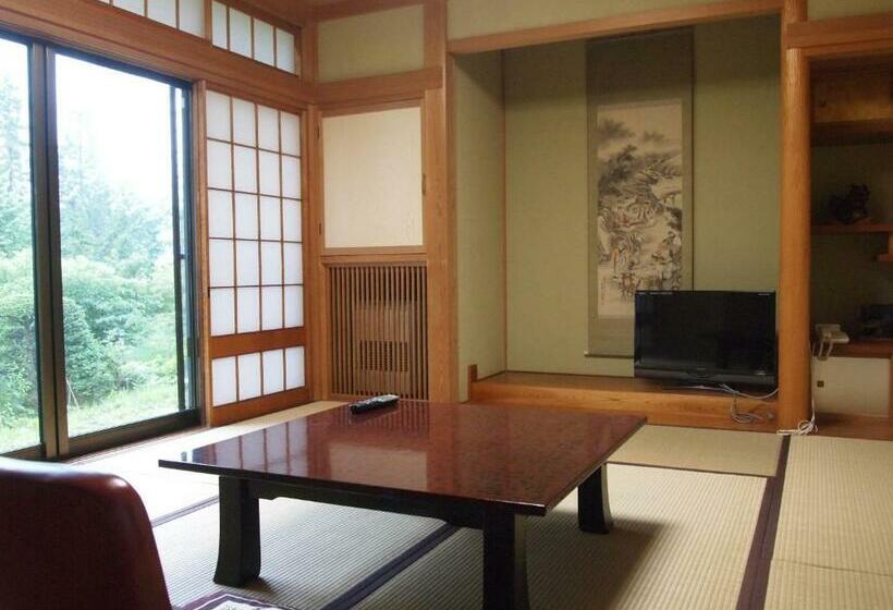 Quarto Estandar Banheiro Compartilhado, Oshi Ryokan