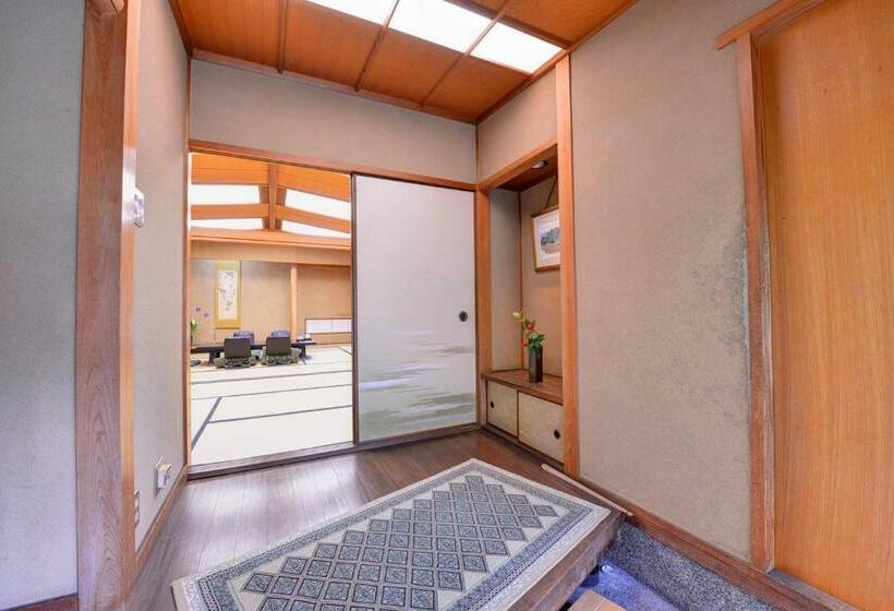 浴室共有ファミリールーム, Bingoya