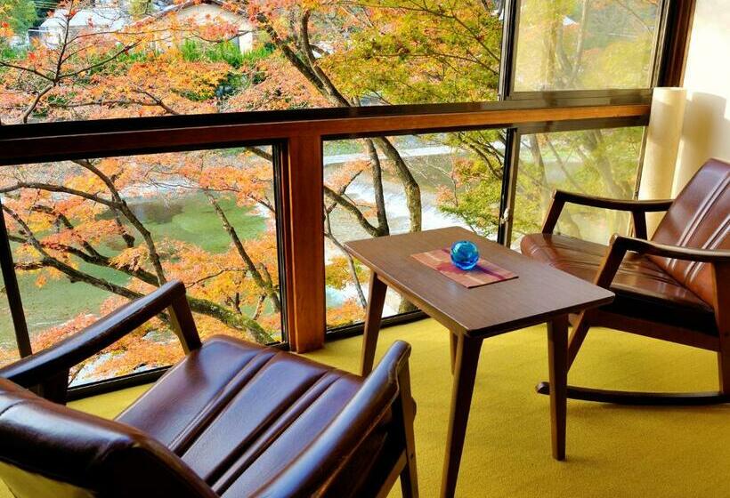 标准三人间共用浴室, Heihachi Tea House Inn