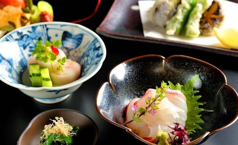 三人经典房间, Heihachi Tea House Inn