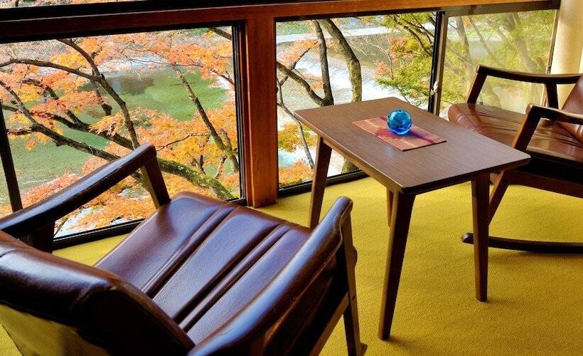 三人经典房间, Heihachi Tea House Inn