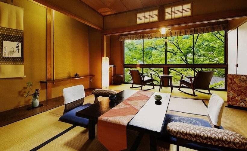 三人经典房间, Heihachi Tea House Inn