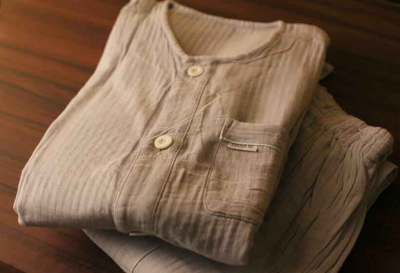 חדר אקונומי לשלושה, Kamisuwa Onsen Shinyu