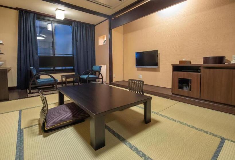 חדר אקונומי לשלושה, Kamisuwa Onsen Shinyu