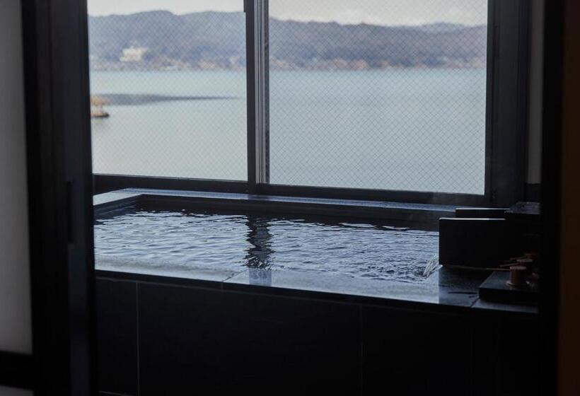 חדר סטנדרט לשלושה, Kamisuwa Onsen Shinyu