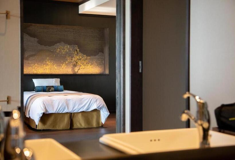 חדר סטנדרט לארבעה, Kamisuwa Onsen Shinyu