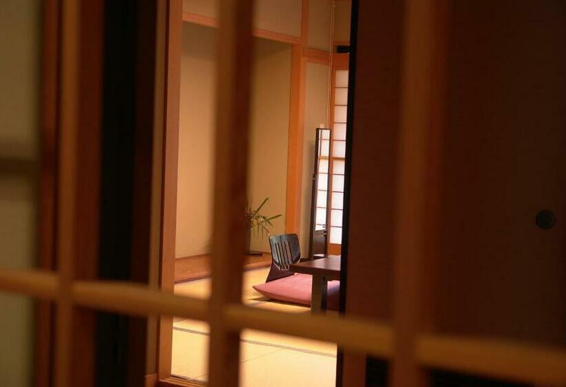 Номер Стандарт Совместная Ванная, Kinseikan Seseragi