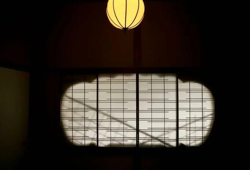 Deluxe-huone, Okutsusou