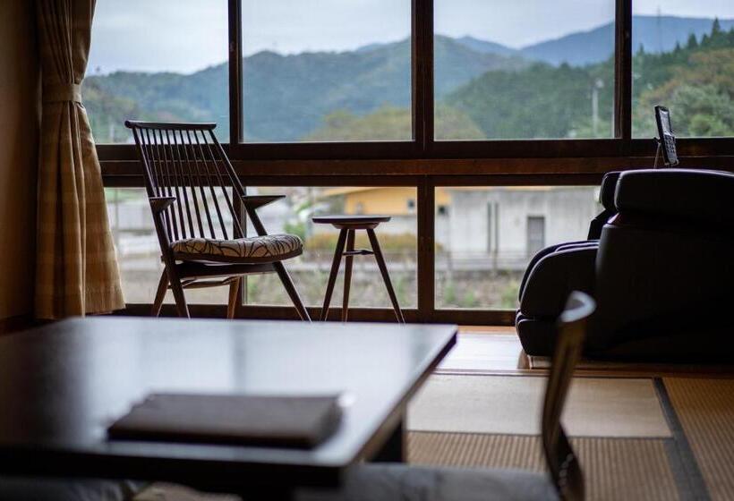 패밀리 스위트, Okutsusou