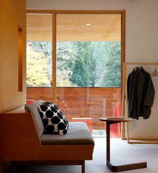 סוויטת ג'וניור, Satoyama Jujo The House