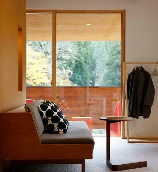ジュニアスイート, Satoyama Jujo The House