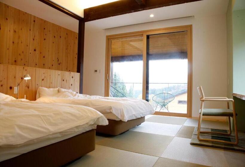 סוויטה משפחתית, Satoyama Jujo The House