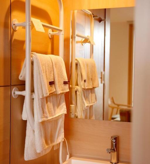 סוויטה משפחתית, Satoyama Jujo The House