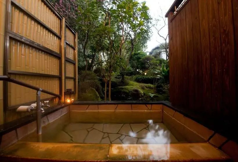 Superior-huone, Ryokan Sennari