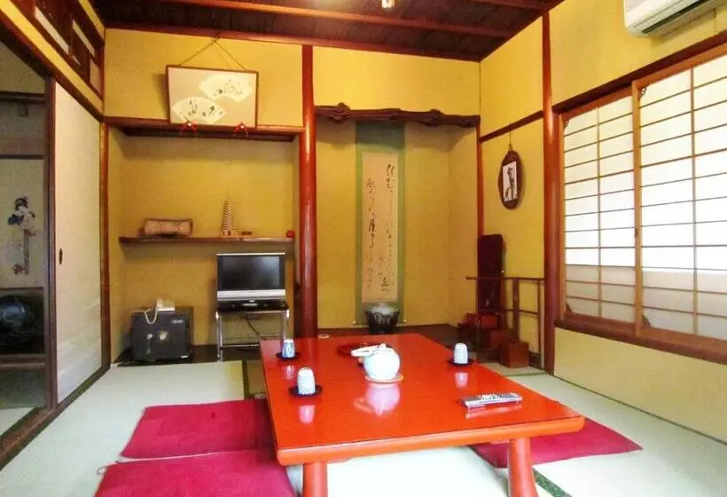 庭の見えるスタンダードトリプルルーム, Ryokan Taishoro