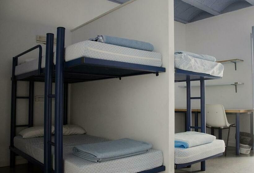 四人标准间, Alberg Girona Xanascat