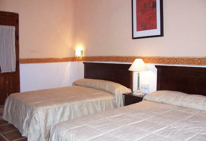 Семейный Номер, Aljibe De Monastrell