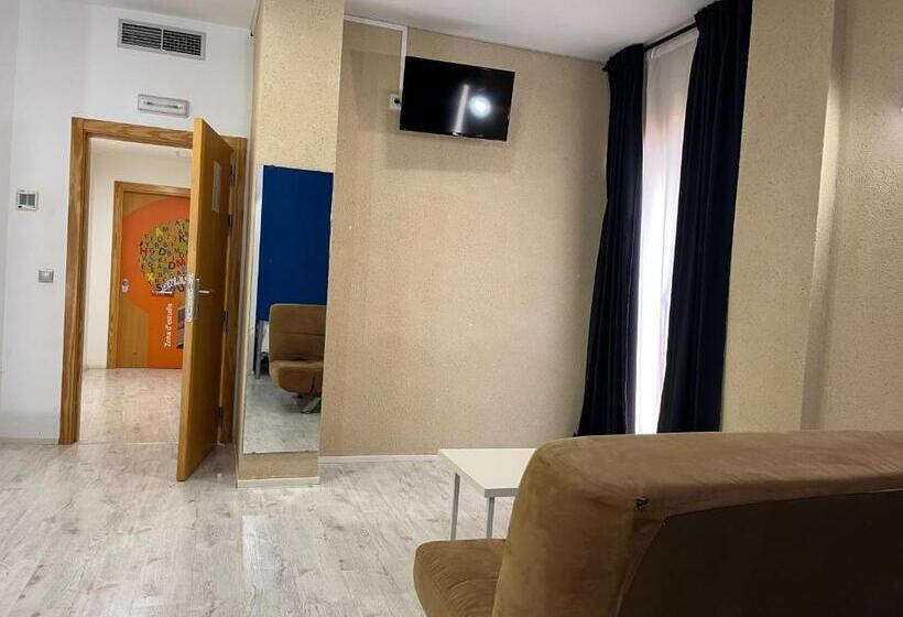Quarto Triplo Estandar, Casa Del Cigroner