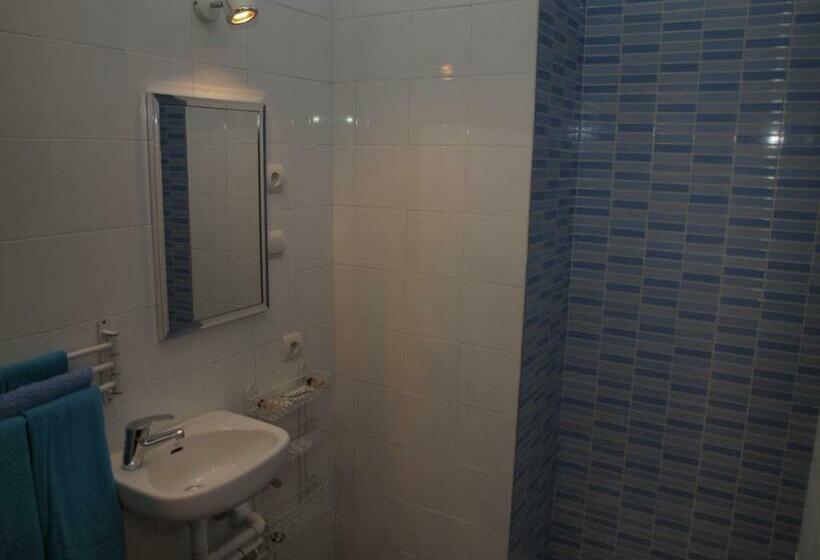 标准间, Pension Andoain