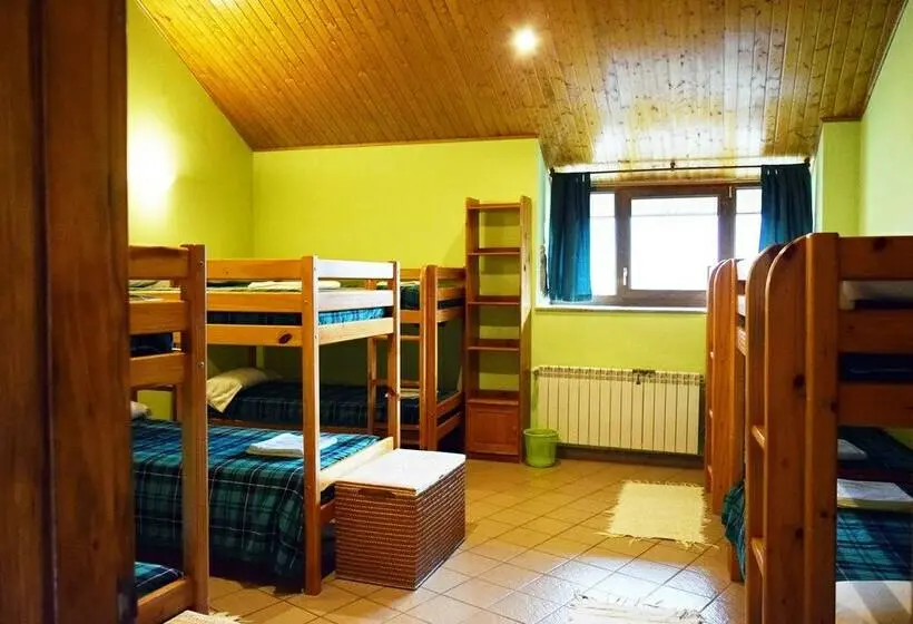 浴室共有ファミリールーム, Albergue O Coto   Hostel