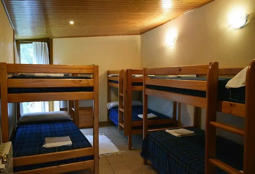 浴室共有ファミリールーム, Albergue O Coto   Hostel