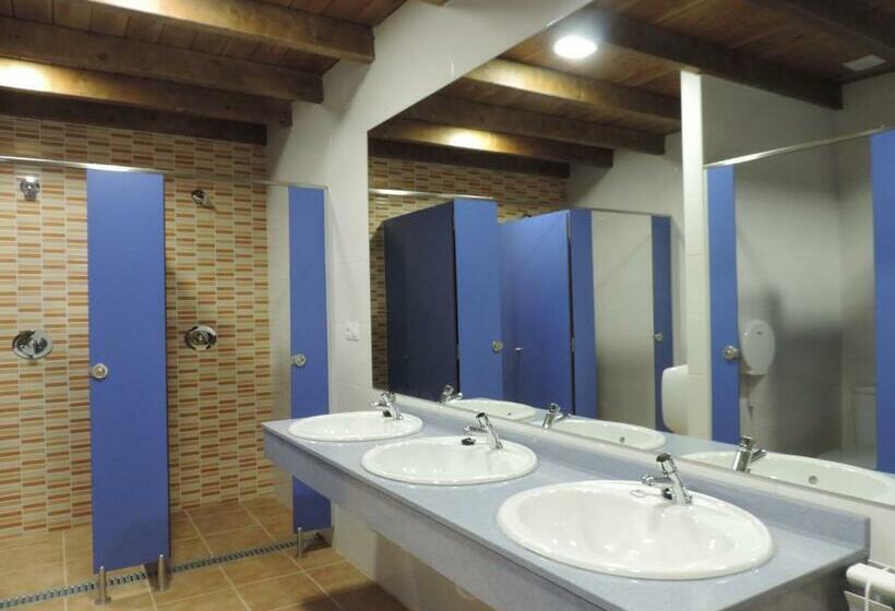 اتاق چهار تخته با دستشویی مشترک, Albergue Santo Tomás De Canterbury Hostel