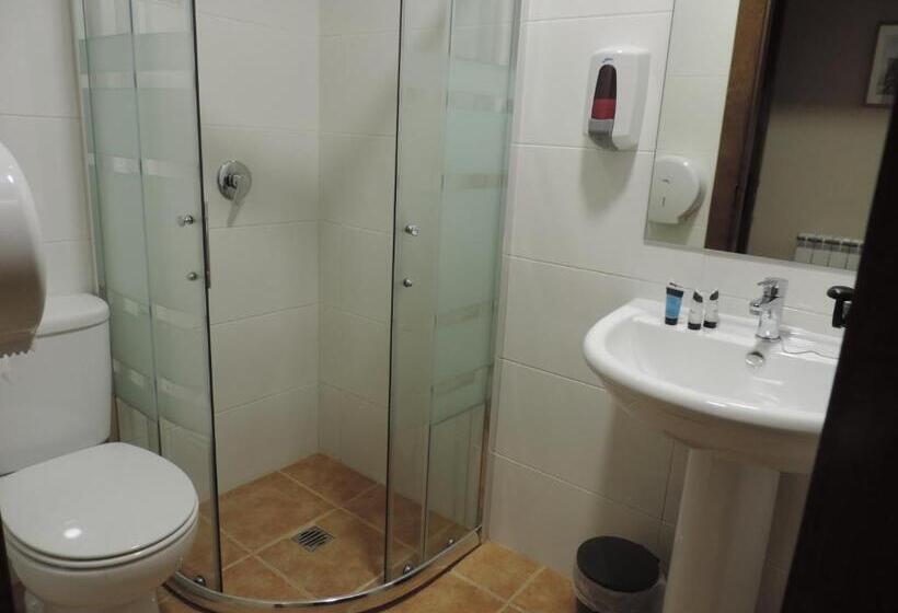 اتاق استاندارد, Albergue Santo Tomás De Canterbury Hostel