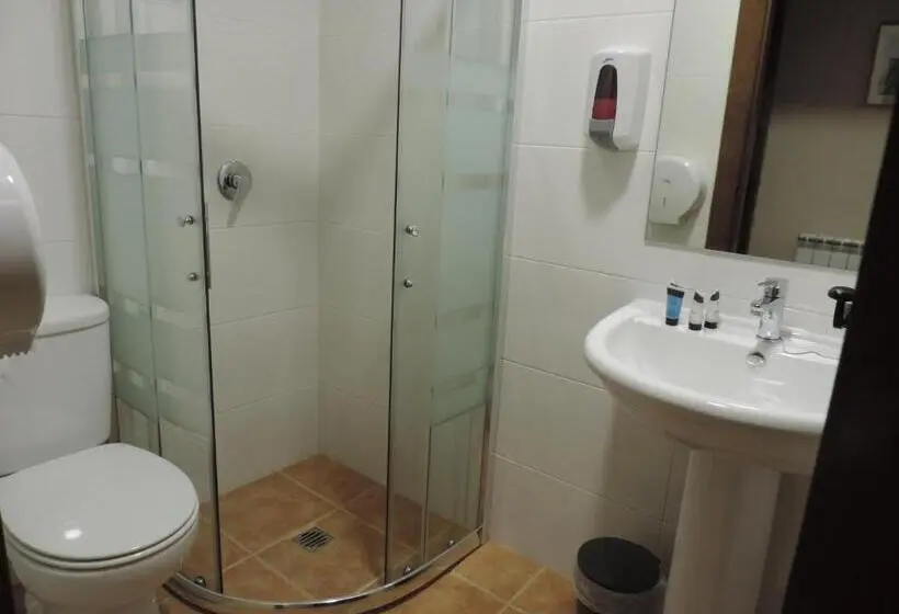 اتاق استاندارد, Albergue Santo Tomás De Canterbury   Hostel