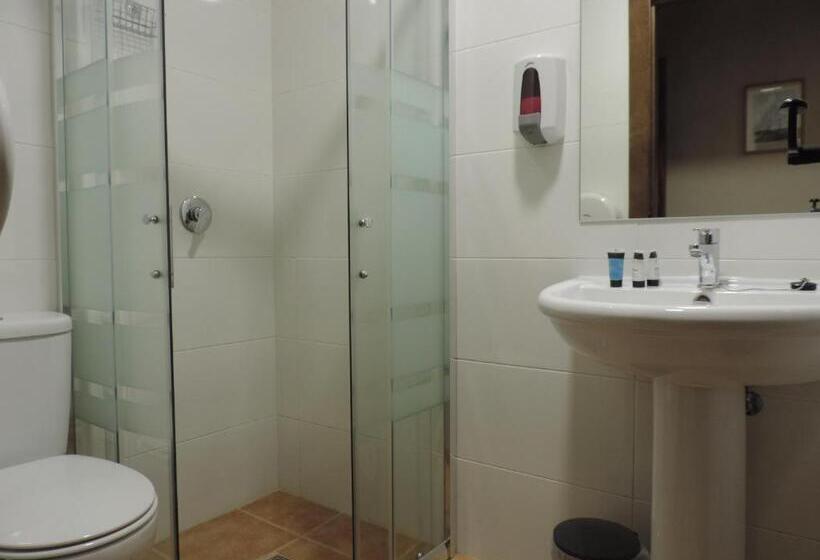 اتاق استاندارد, Albergue Santo Tomás De Canterbury Hostel