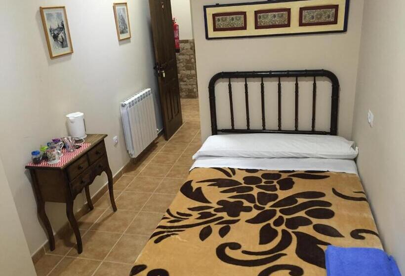 اتاق استاندارد, Albergue Santo Tomás De Canterbury Hostel