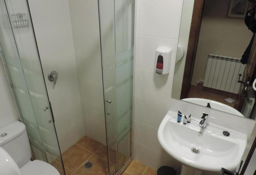 اتاق استاندارد, Albergue Santo Tomás De Canterbury Hostel