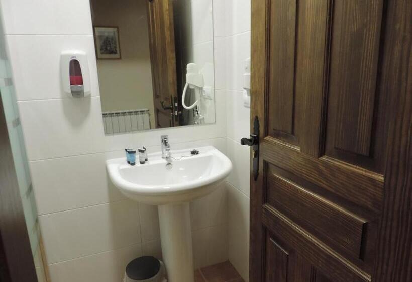 اتاق استاندارد, Albergue Santo Tomás De Canterbury Hostel