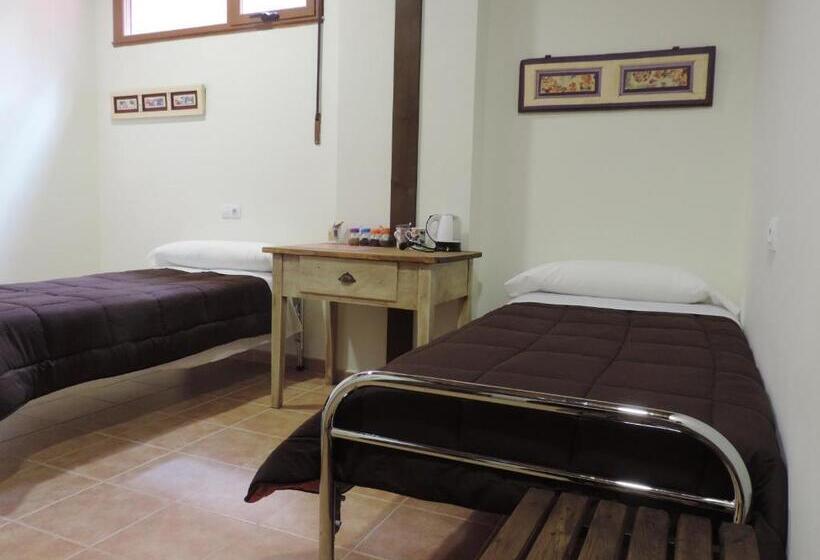 اتاق استاندارد برای معلولان, Albergue Santo Tomás De Canterbury Hostel