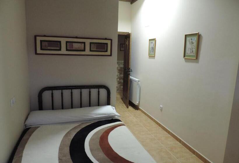 اتاق استاندارد, Albergue Santo Tomás De Canterbury Hostel