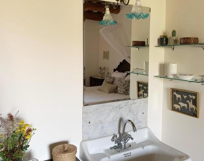 Номер Стандарт, B&b Can Casadella