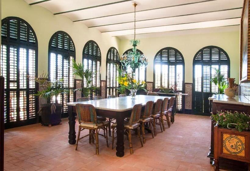 Вилла с 1 спальней и бассейном, B&b Can Casadella