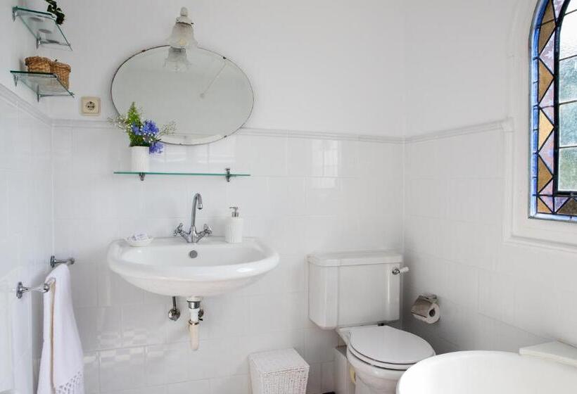 ویلای یک اتاق خوابه با استخر شنا, B&b Can Casadella