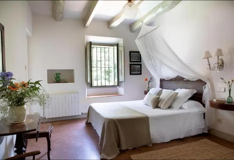 スタンダードルーム, B&b Can Casadella