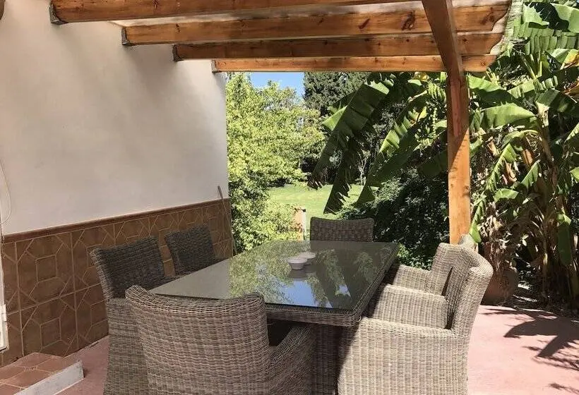 Talo 2 Makuuhuonetta, B&b Cortijo Andaluz