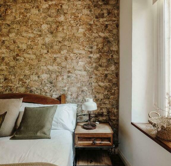 חדר סטנדרט מותאם לאדם עם מוגבלויות, Paratgea