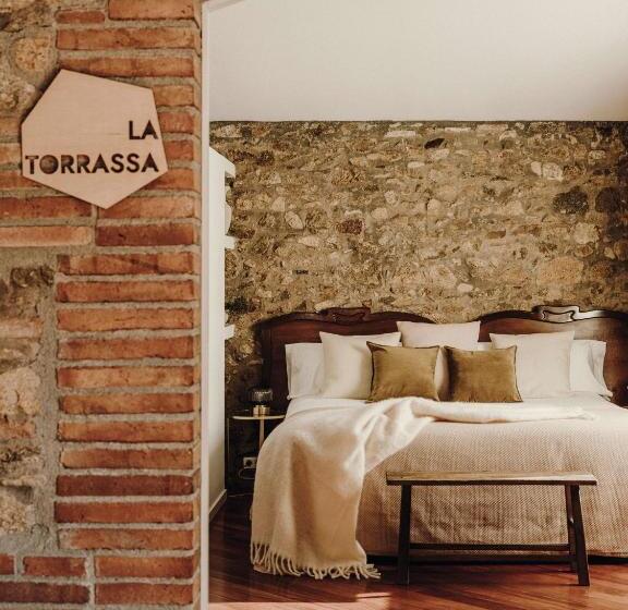 סוויטה נוף לגינה, Paratgea