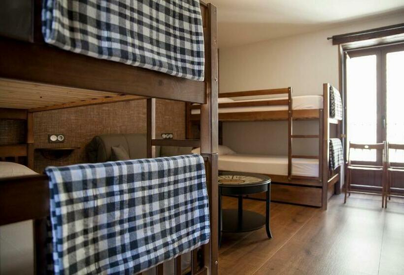 Четырехместный Номер Классик, Hostel Albergue Monte Perdido